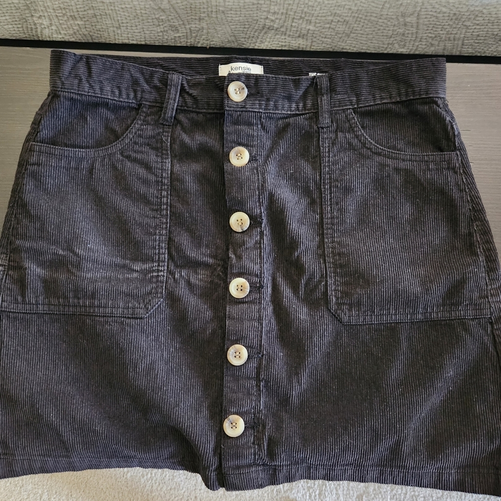 Kensie Black corduroy mini skirt buttons SZ 10 w/ pockets work  school NWOT